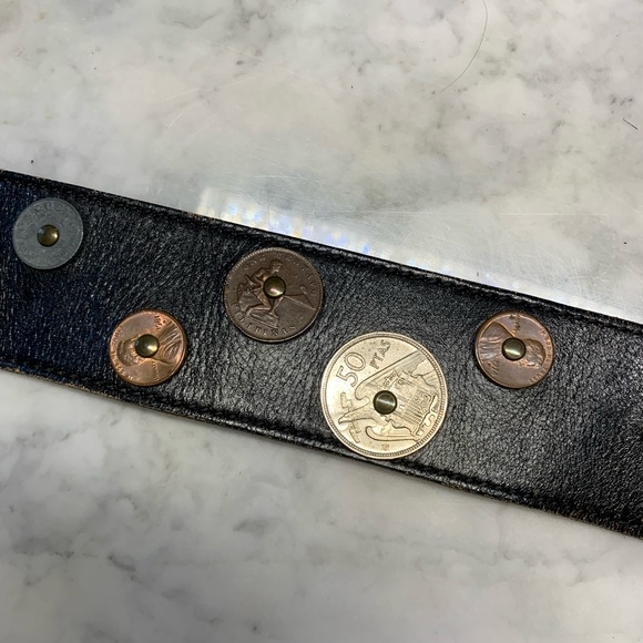 Mens Black Leather Belt With Coins From Around World Size Medium Leather Shop - Picture 9 of 11